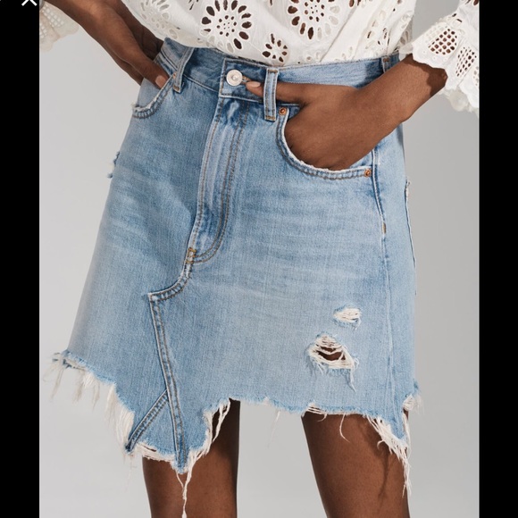 Zara | Asymmetrical Mini Denim Skirt - Picture 1 of 4